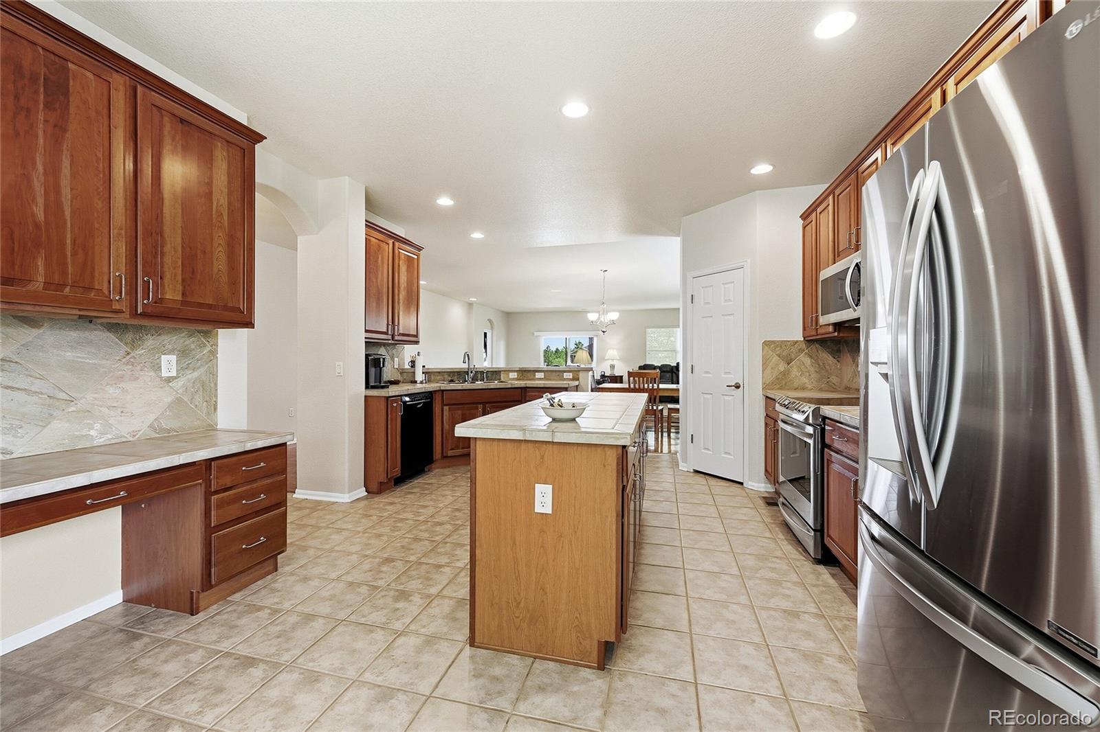 MLS Image #12 for 21993 e heritage parkway,aurora, Colorado