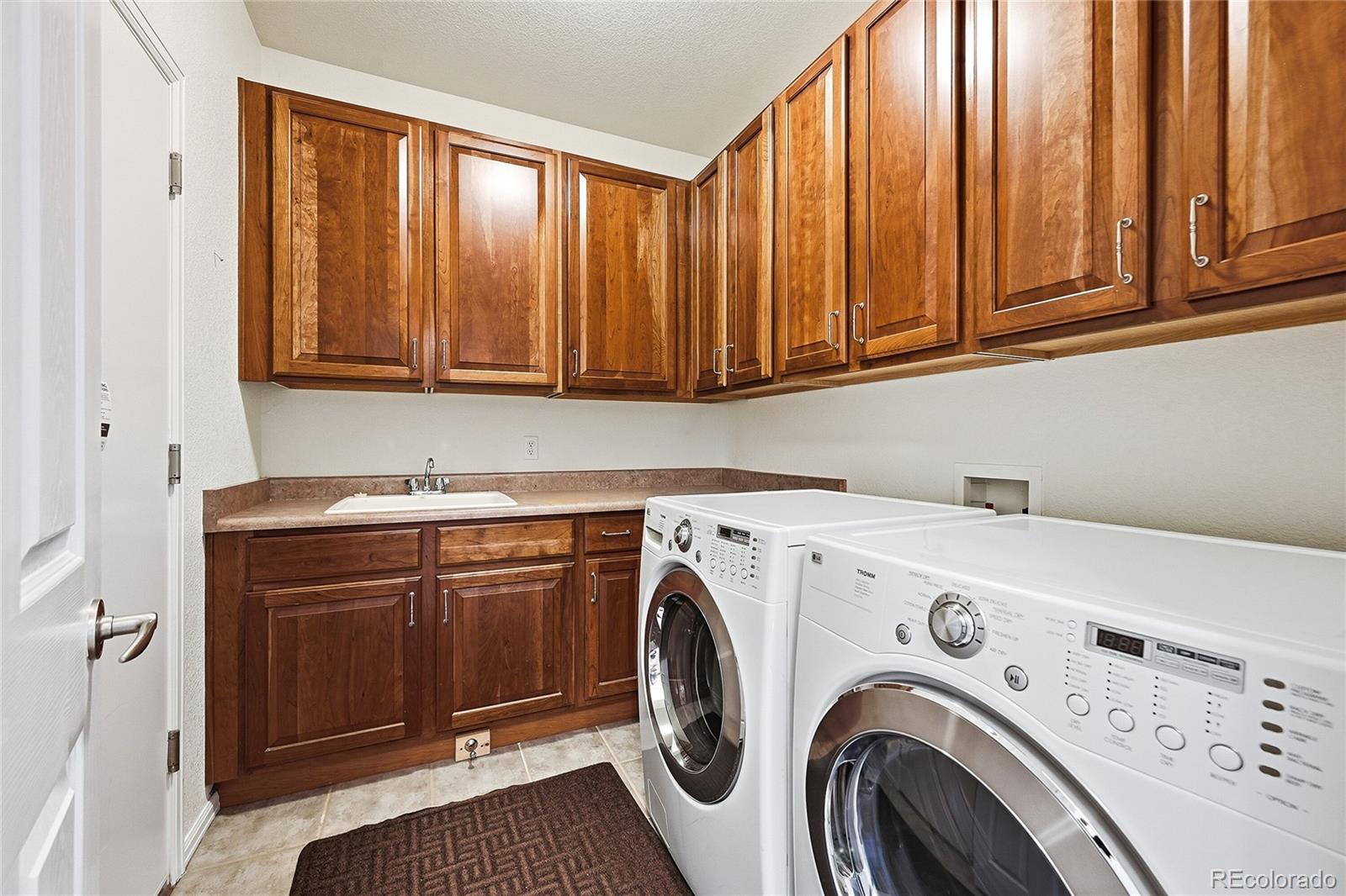 MLS Image #8 for 21993 e heritage parkway,aurora, Colorado