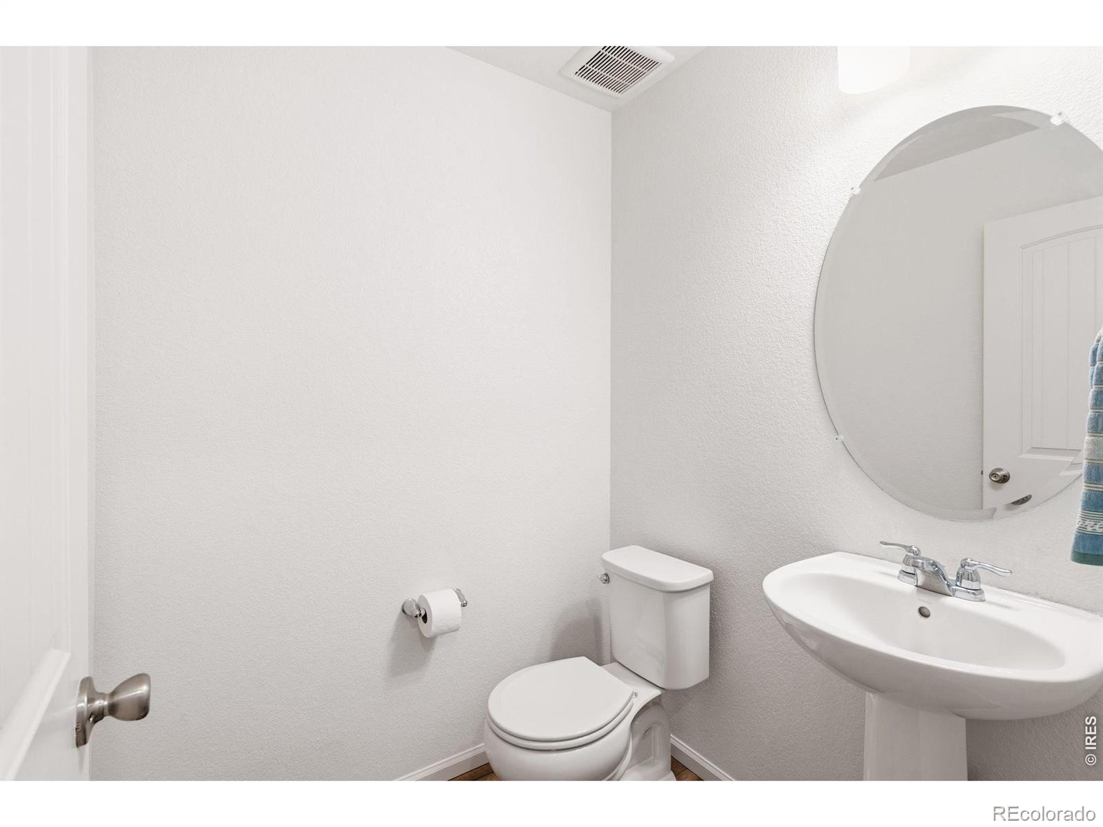 MLS Image #8 for 1916  coopers hawk court,brighton, Colorado