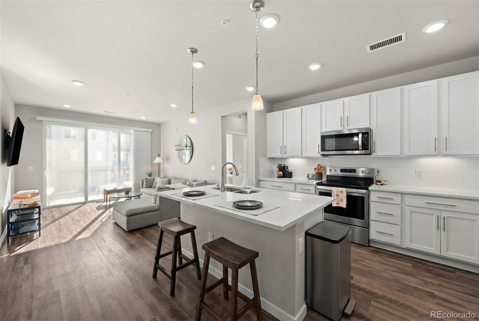 MLS Image #4 for 400 e fremont place,centennial, Colorado