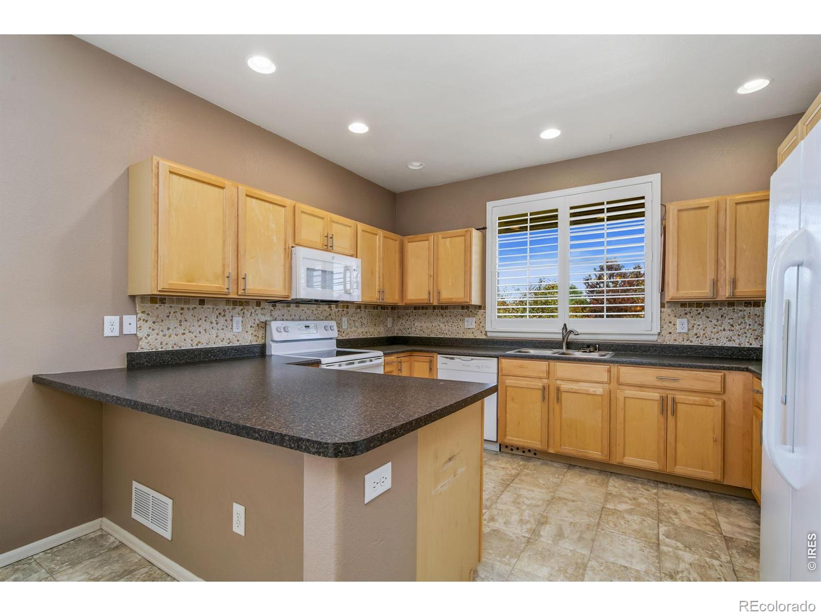MLS Image #5 for 11431  cherryvale street,firestone, Colorado