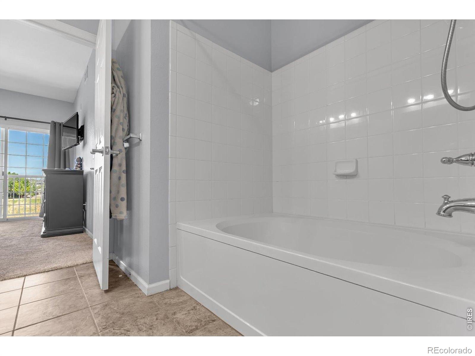 MLS Image #28 for 2985  blue sky circle,erie, Colorado