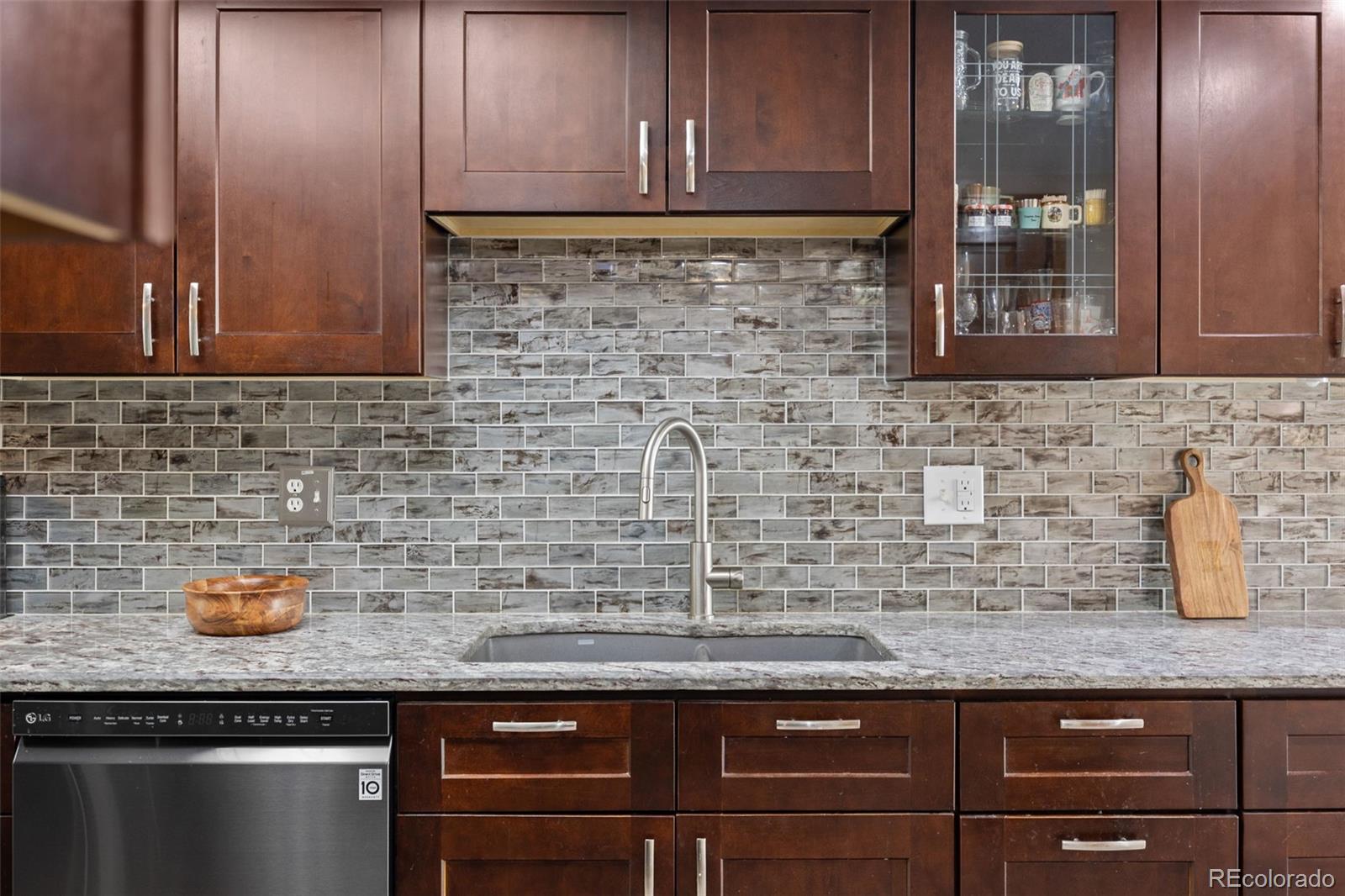 MLS Image #15 for 7617 s cove circle,centennial, Colorado