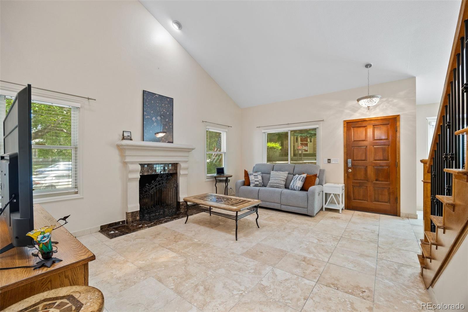 MLS Image #3 for 7617 s cove circle,centennial, Colorado