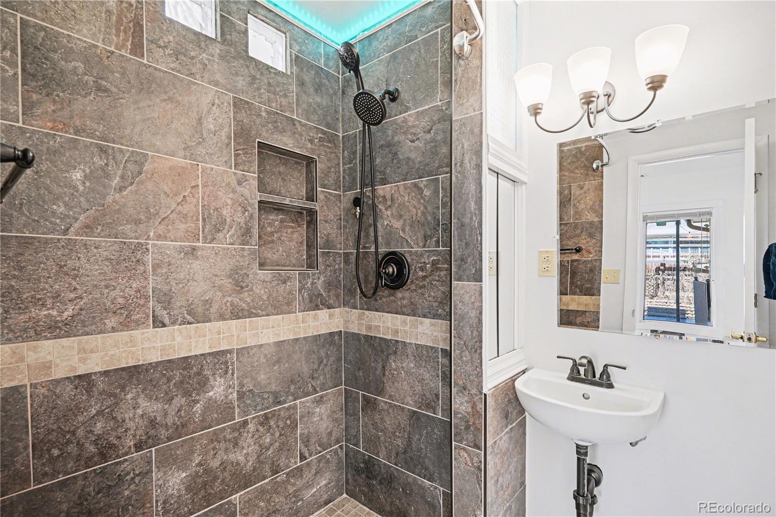 MLS Image #14 for 8095 e lehigh avenue,denver, Colorado