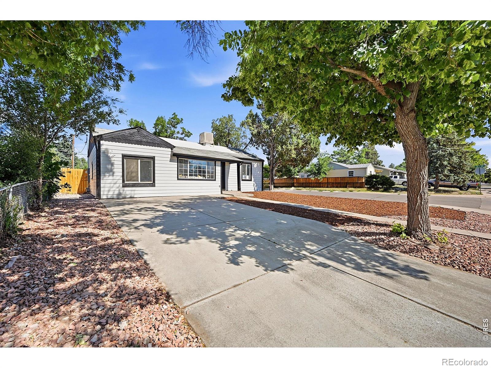 MLS Image #1 for 1902  kenton street,aurora, Colorado