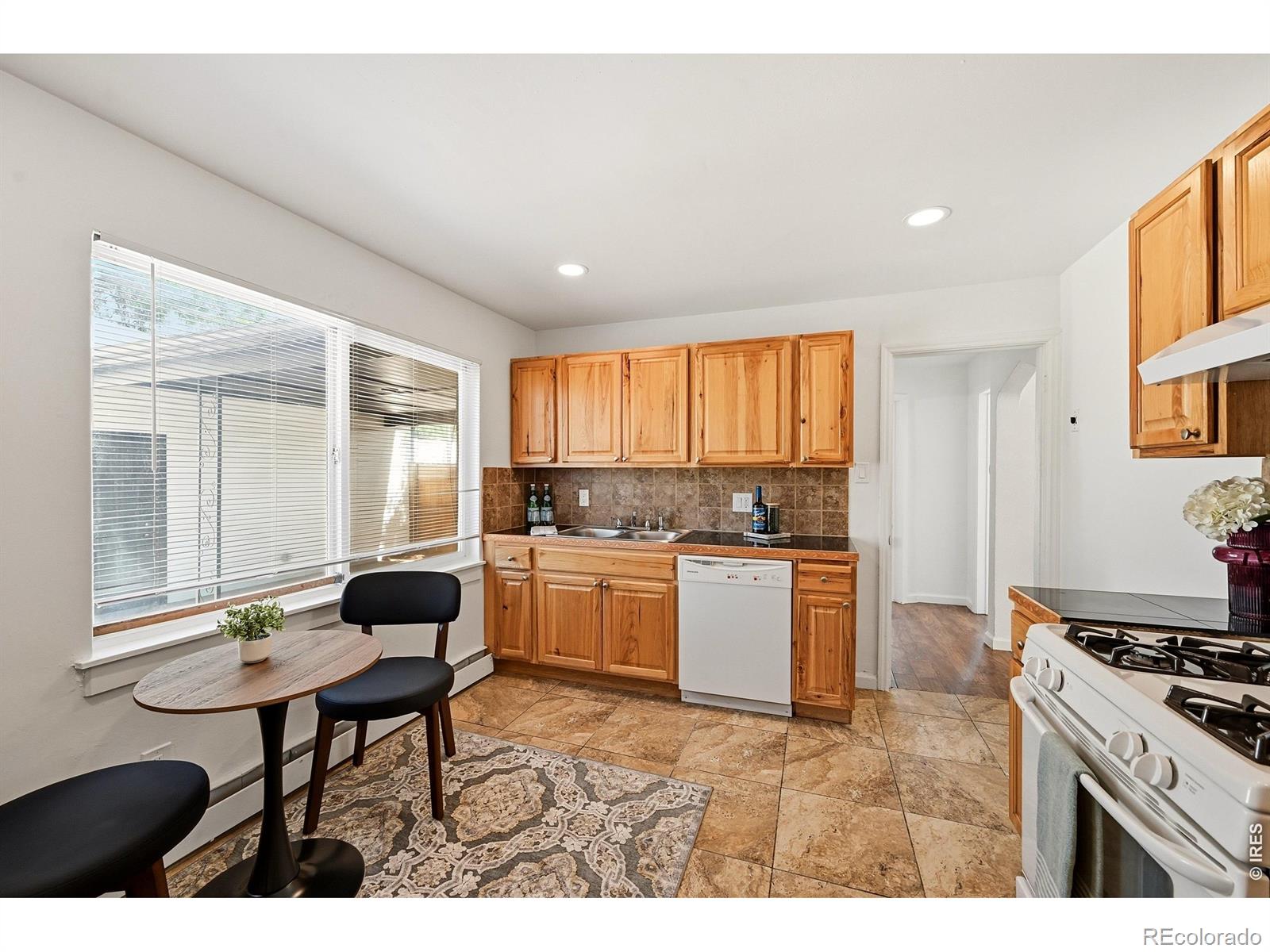 MLS Image #10 for 1902  kenton street,aurora, Colorado