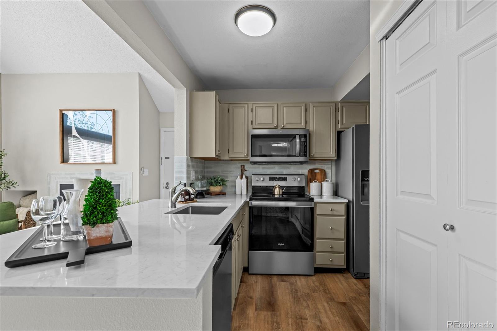MLS Image #10 for 6741 s ivy way c4,centennial, Colorado