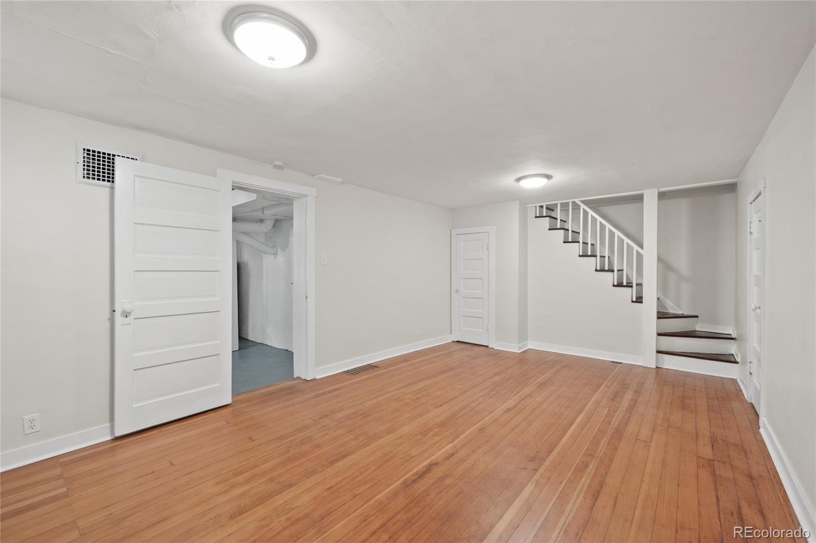 MLS Image #27 for 1423 s university boulevard,denver, Colorado