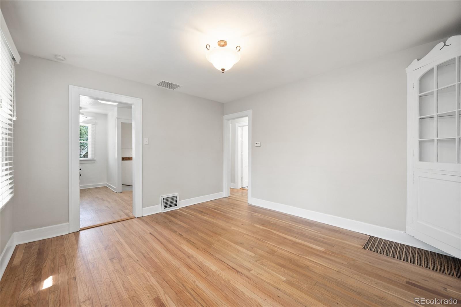 MLS Image #7 for 1423 s university boulevard,denver, Colorado