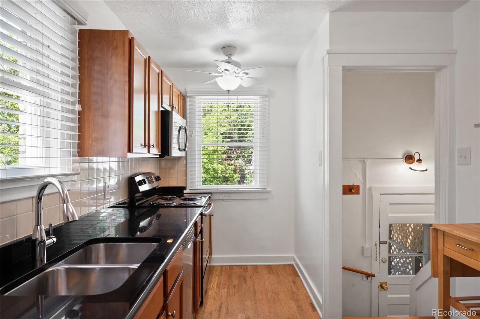 MLS Image #9 for 1423 s university boulevard,denver, Colorado