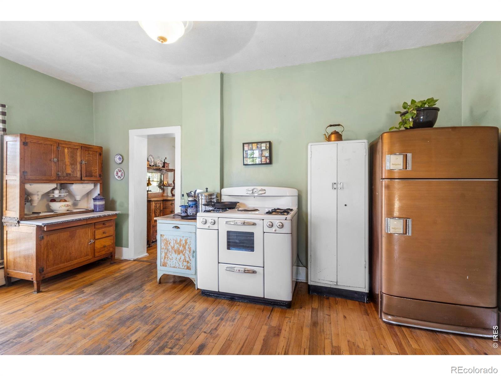 MLS Image #11 for 128  bowen street,longmont, Colorado