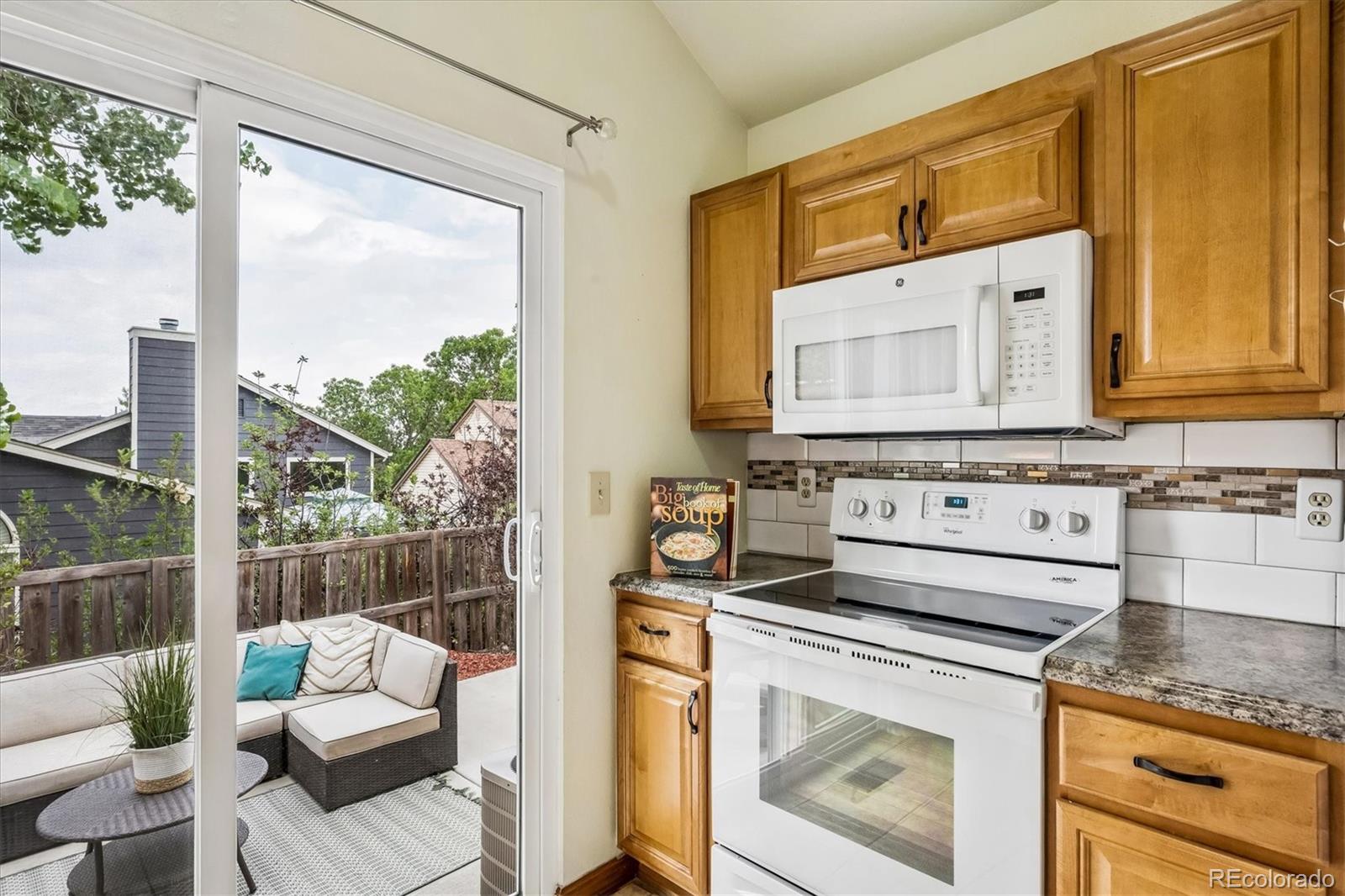 MLS Image #11 for 9314  hickory circle,littleton, Colorado