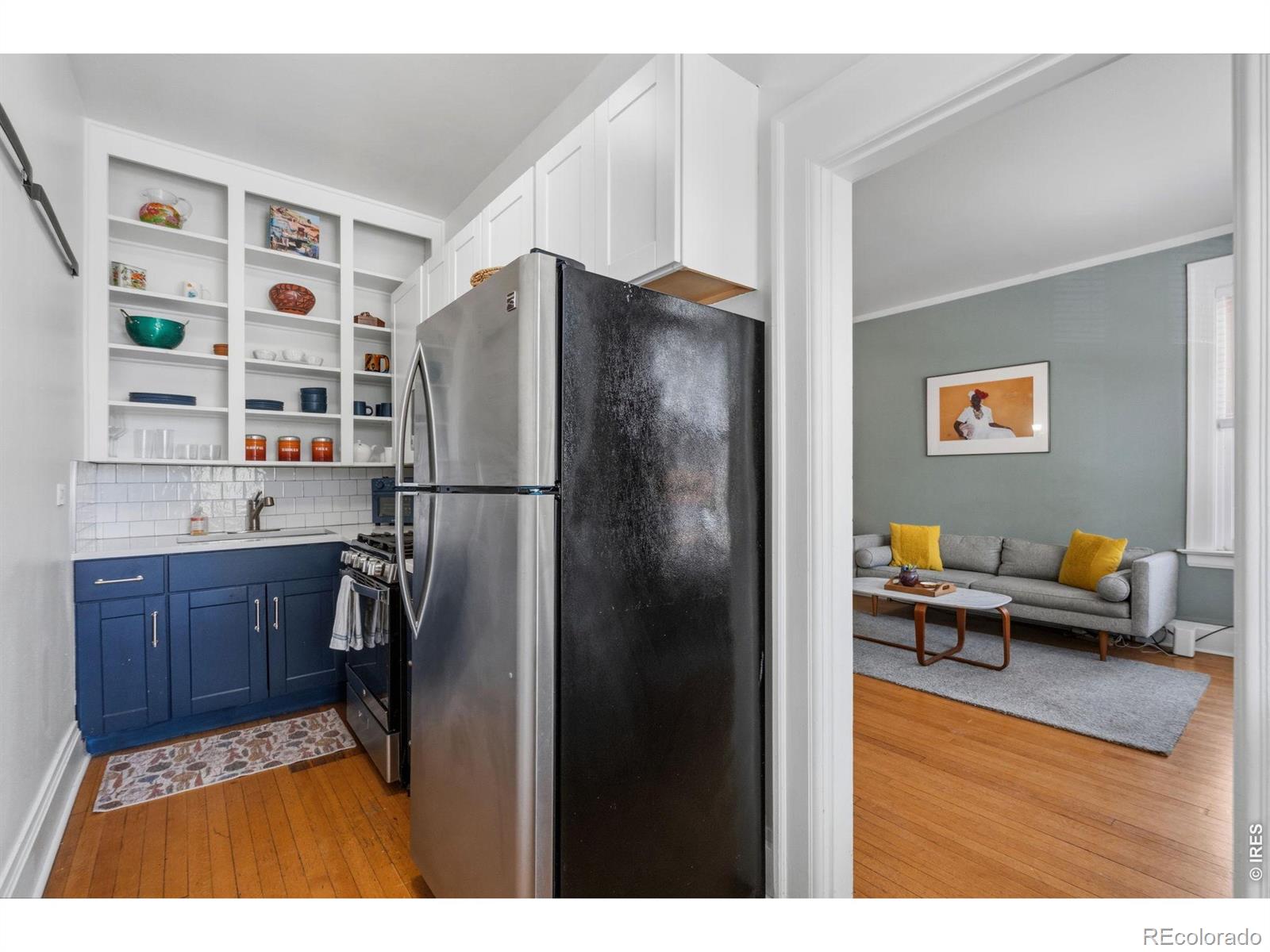 MLS Image #11 for 1401 n franklin street,denver, Colorado