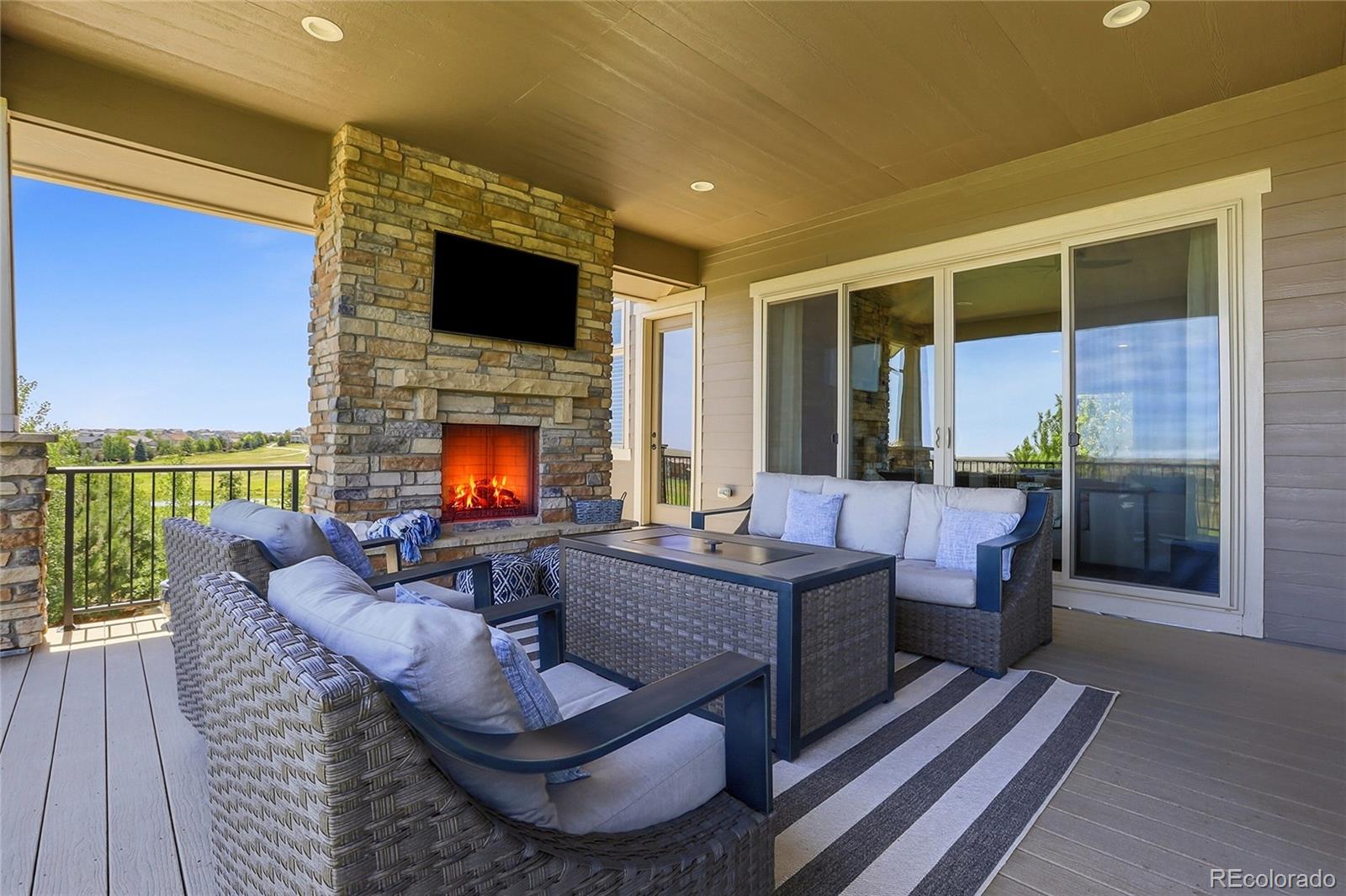 MLS Image #11 for 27165 e long place,aurora, Colorado