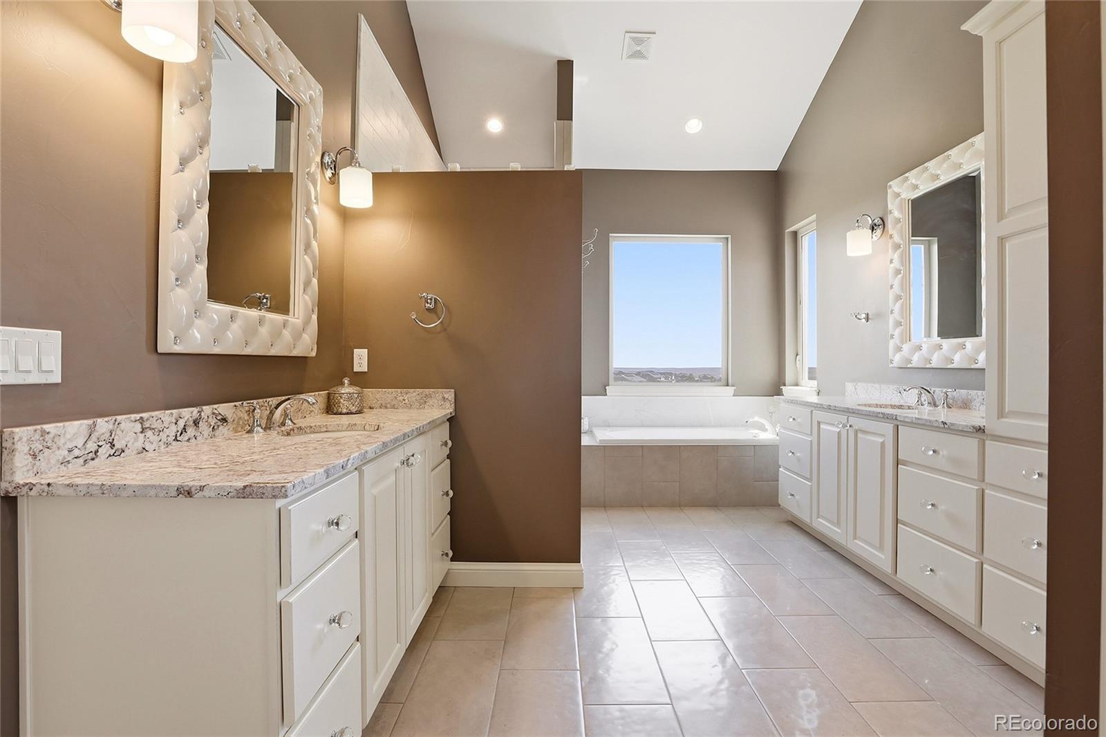 MLS Image #17 for 27165 e long place,aurora, Colorado