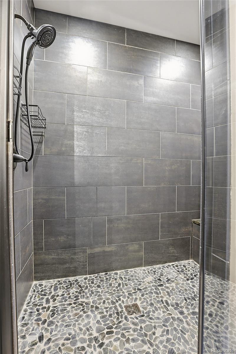 MLS Image #39 for 27165 e long place,aurora, Colorado