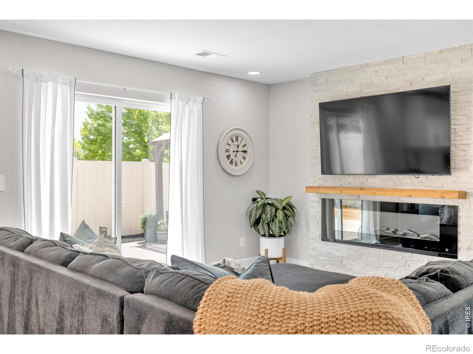 MLS Image #11 for 3855  beechwood lane,johnstown, Colorado