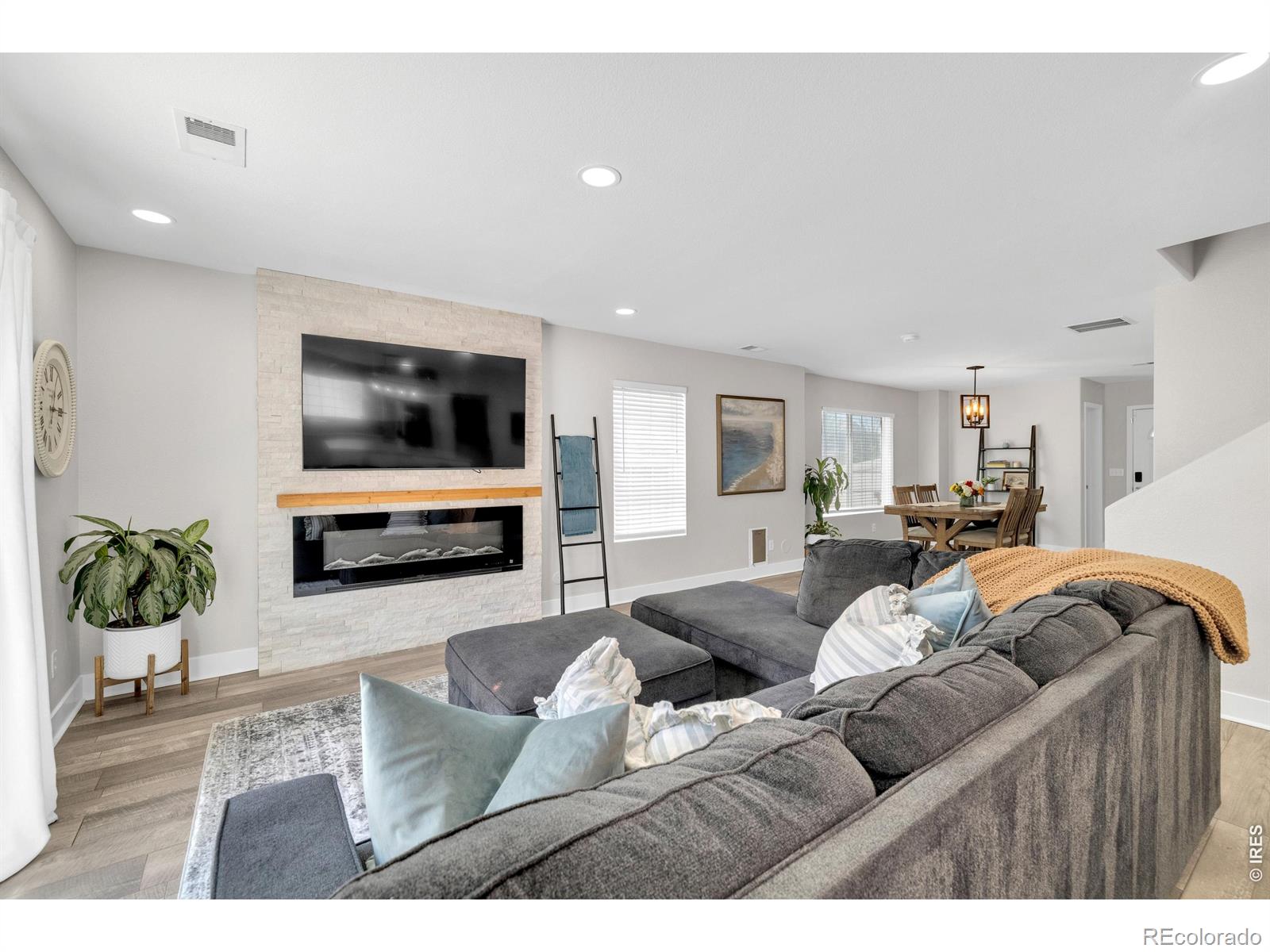 MLS Image #12 for 3855  beechwood lane,johnstown, Colorado