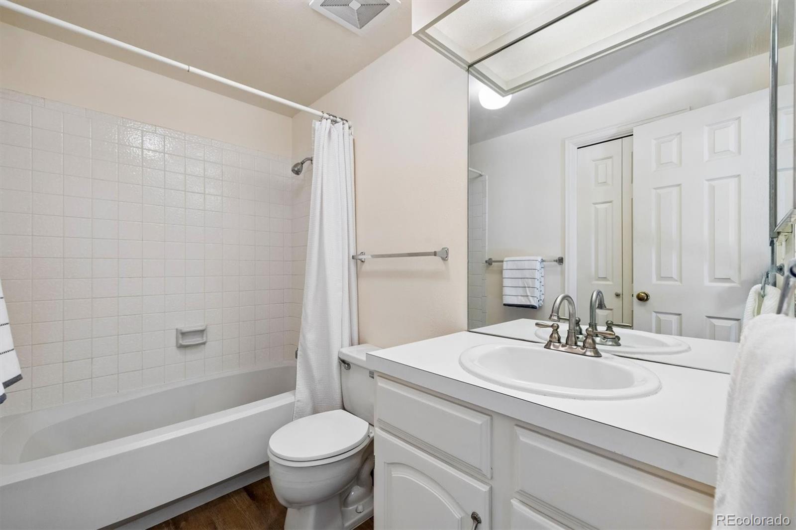 MLS Image #16 for 7020 e briarwood circle,centennial, Colorado