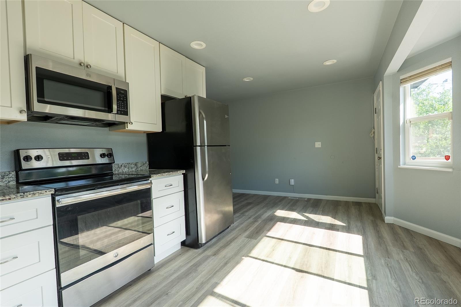 MLS Image #11 for 925  arrawanna street,colorado springs, Colorado