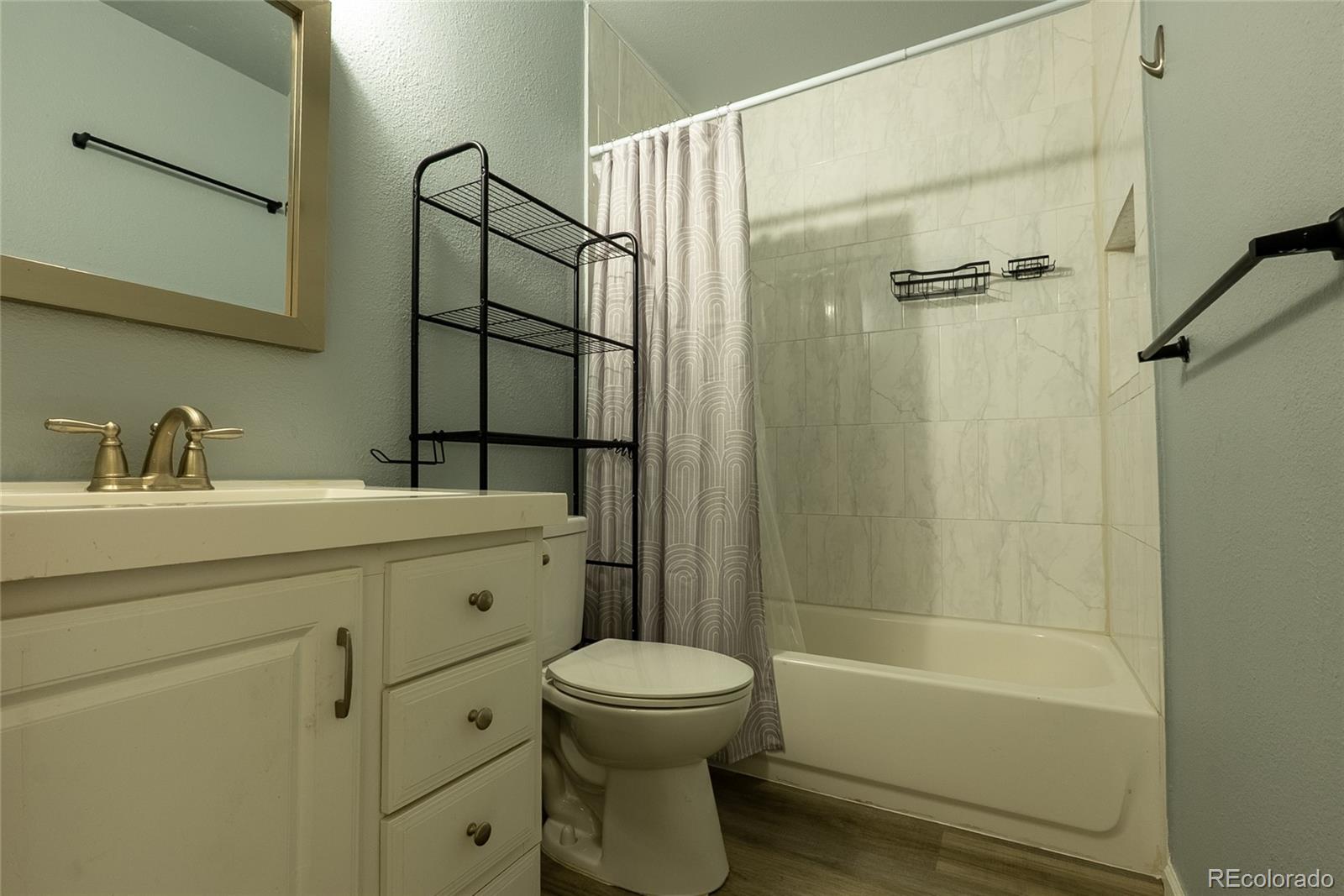 MLS Image #15 for 925  arrawanna street,colorado springs, Colorado