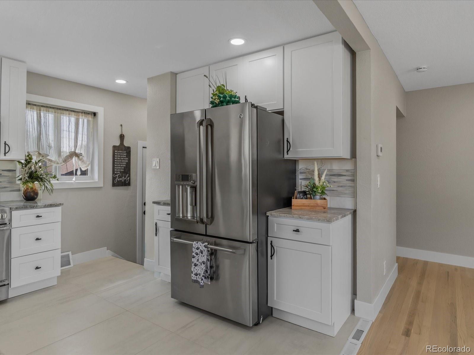 MLS Image #13 for 7296  avrum drive,denver, Colorado