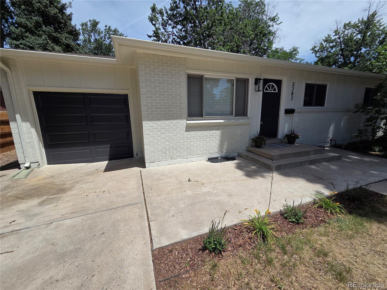 MLS Image #24 for 3282 s vrain street,denver, Colorado