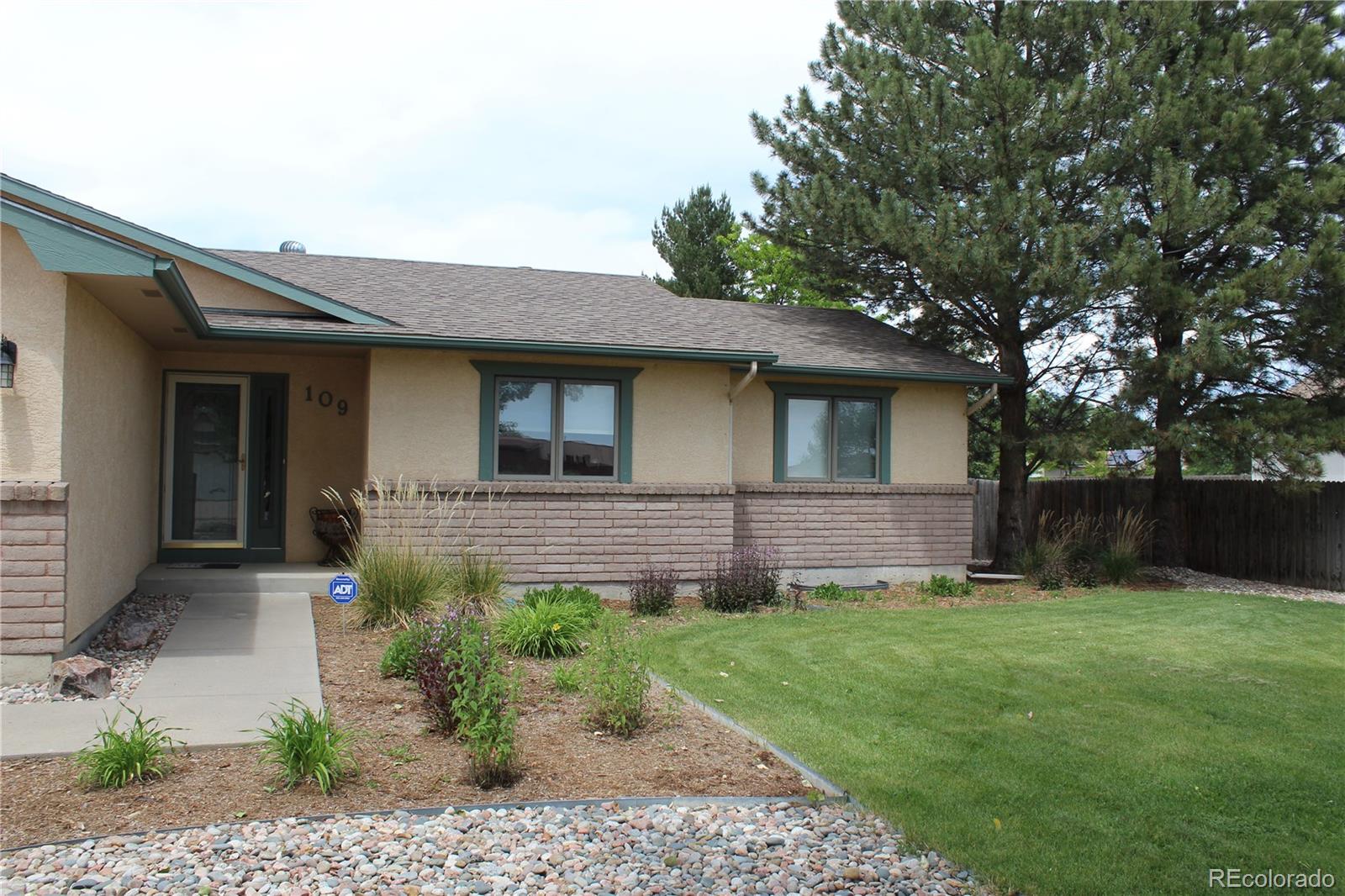 MLS Image #2 for 109 s chi chi drive,pueblo, Colorado