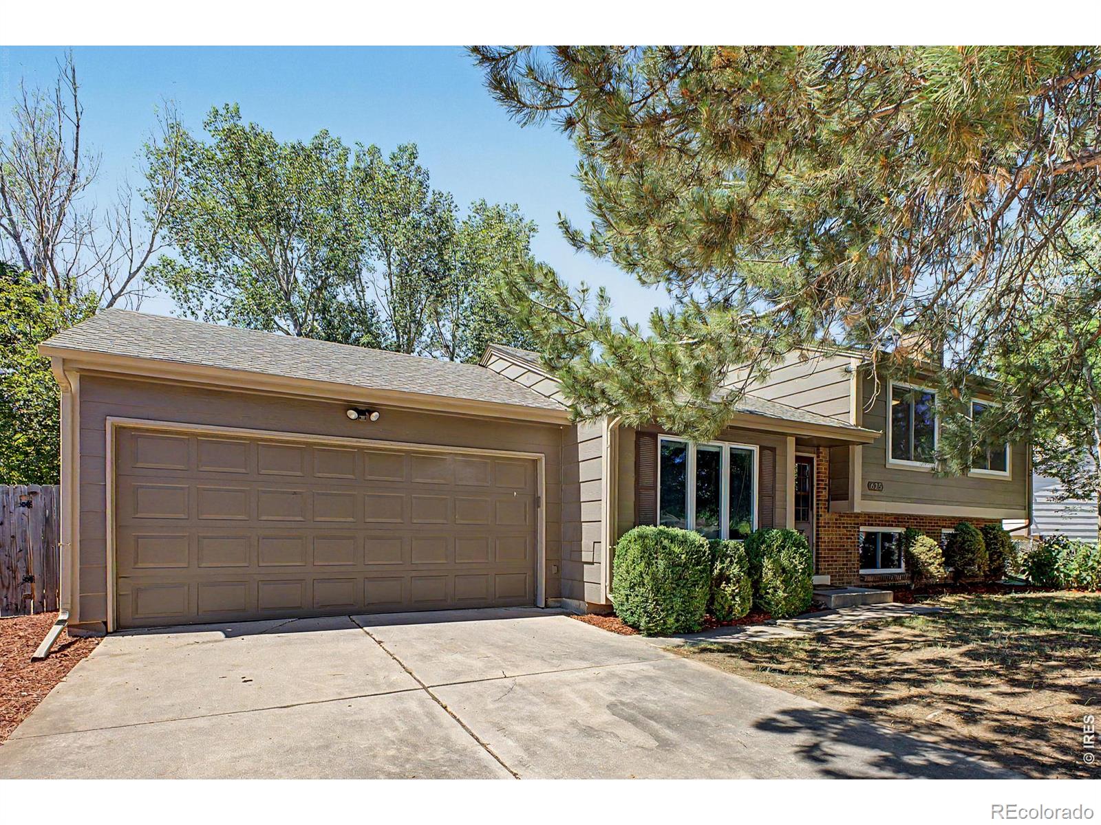 MLS Image #2 for 625  homestead court,fort collins, Colorado