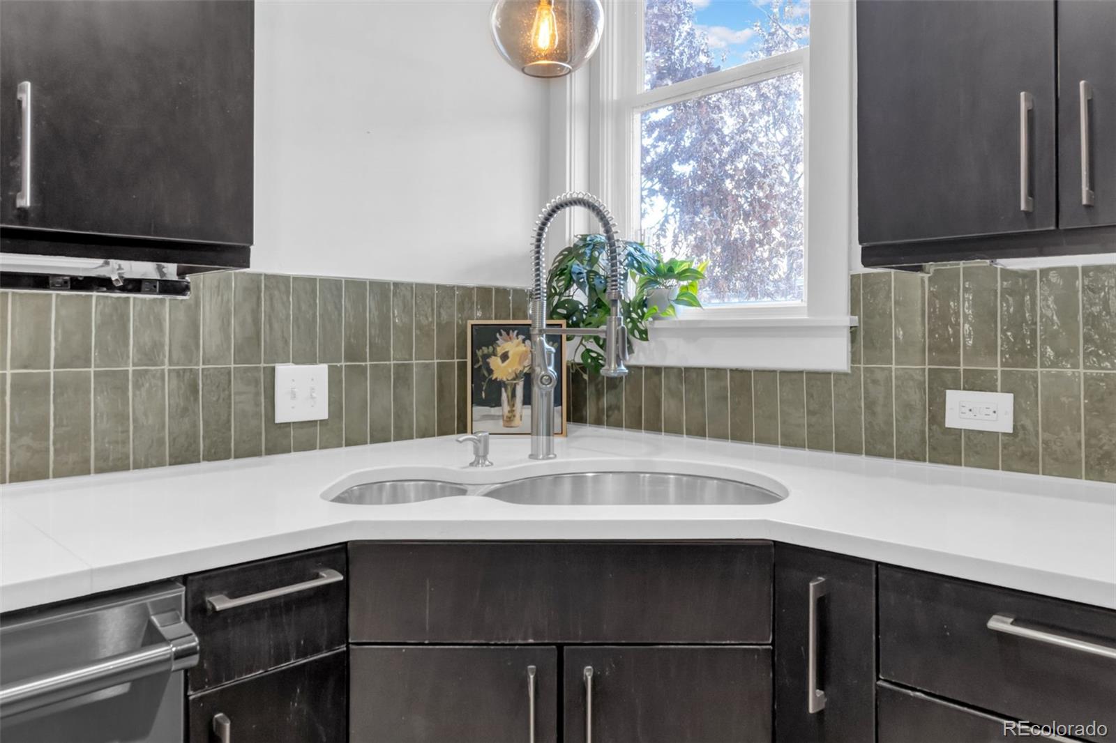 MLS Image #12 for 844 n marion street,denver, Colorado