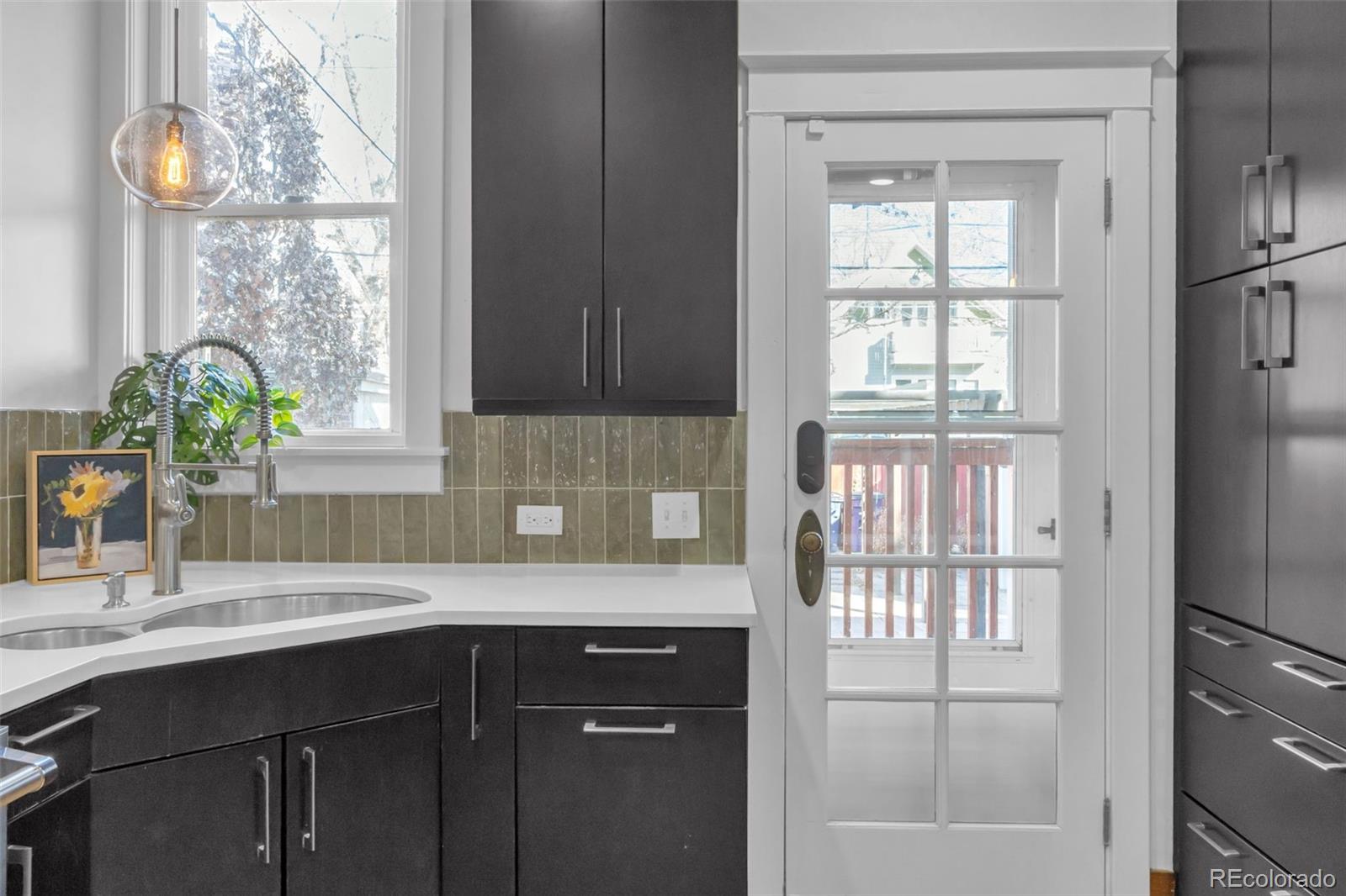 MLS Image #13 for 844 n marion street,denver, Colorado