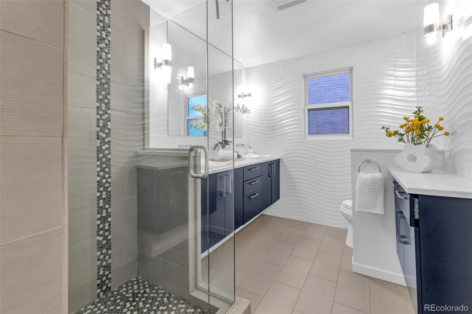 MLS Image #23 for 844 n marion street,denver, Colorado