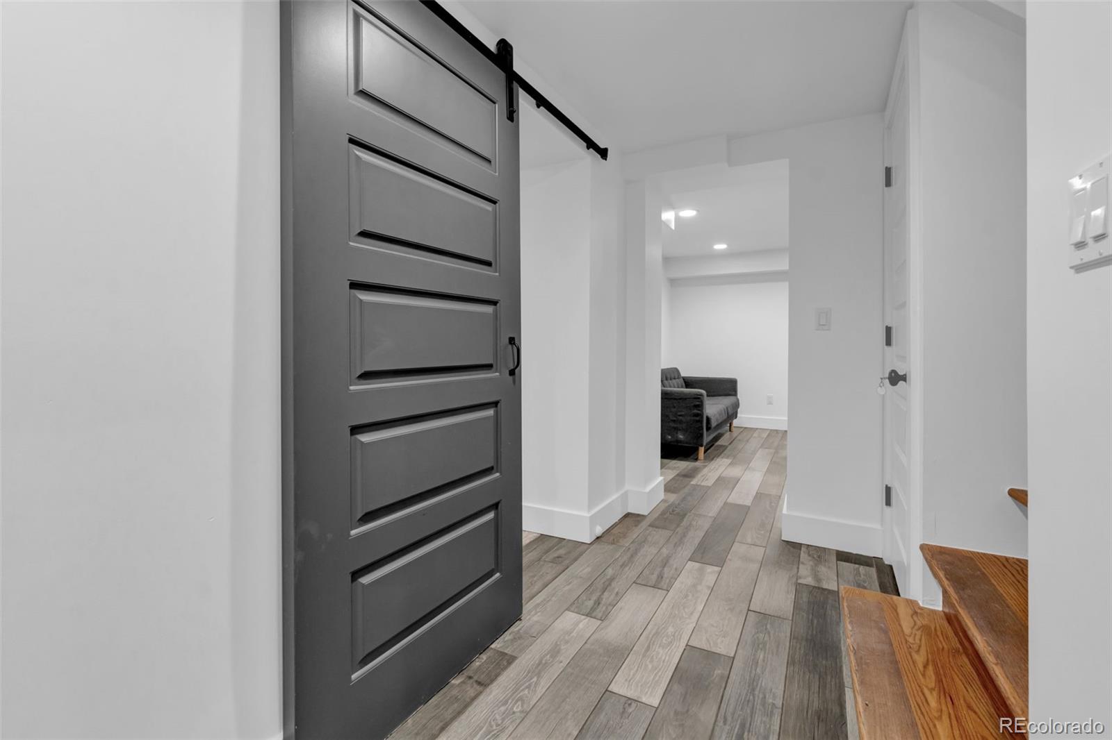 MLS Image #37 for 844 n marion street,denver, Colorado