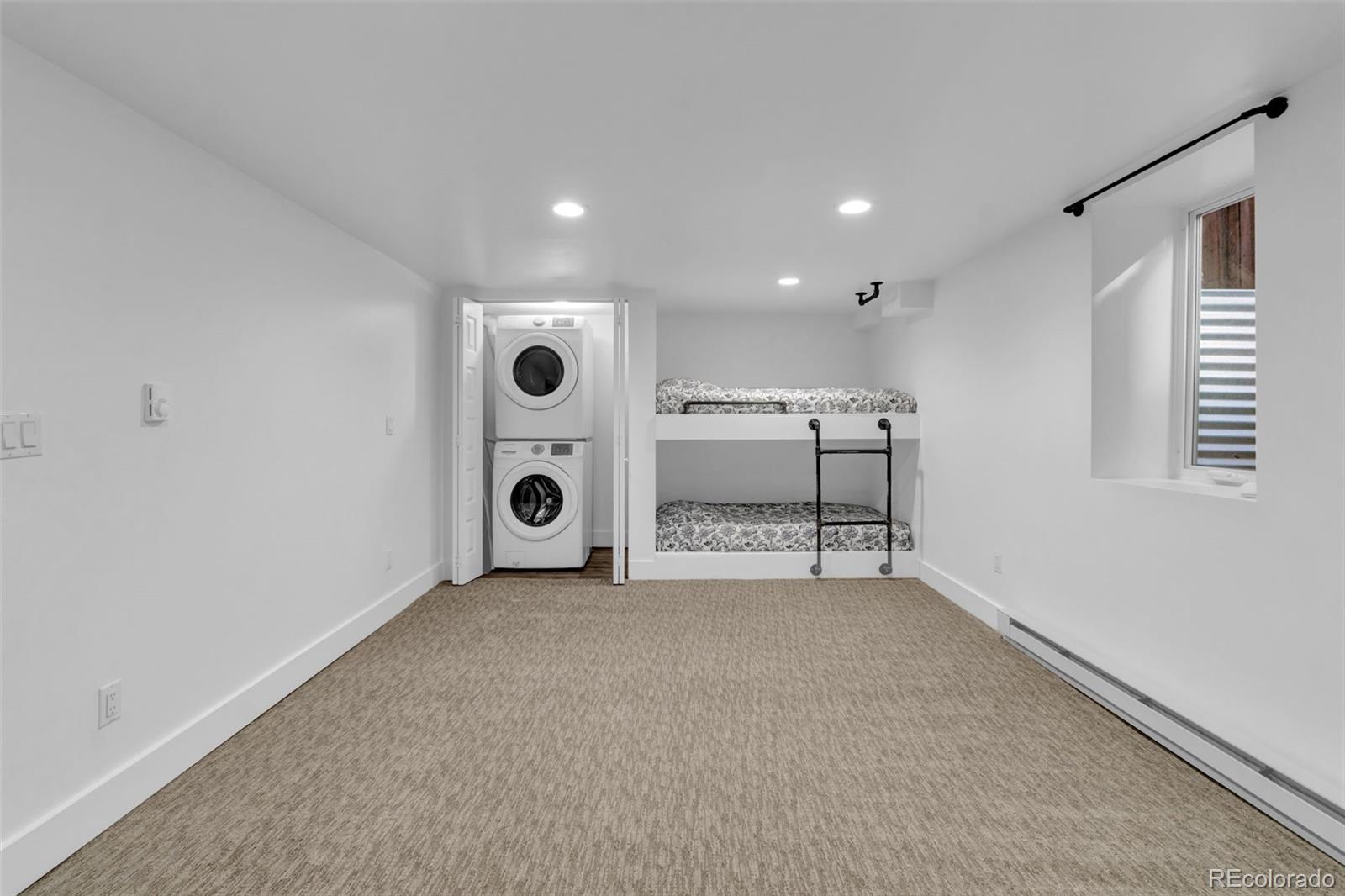 MLS Image #38 for 844 n marion street,denver, Colorado