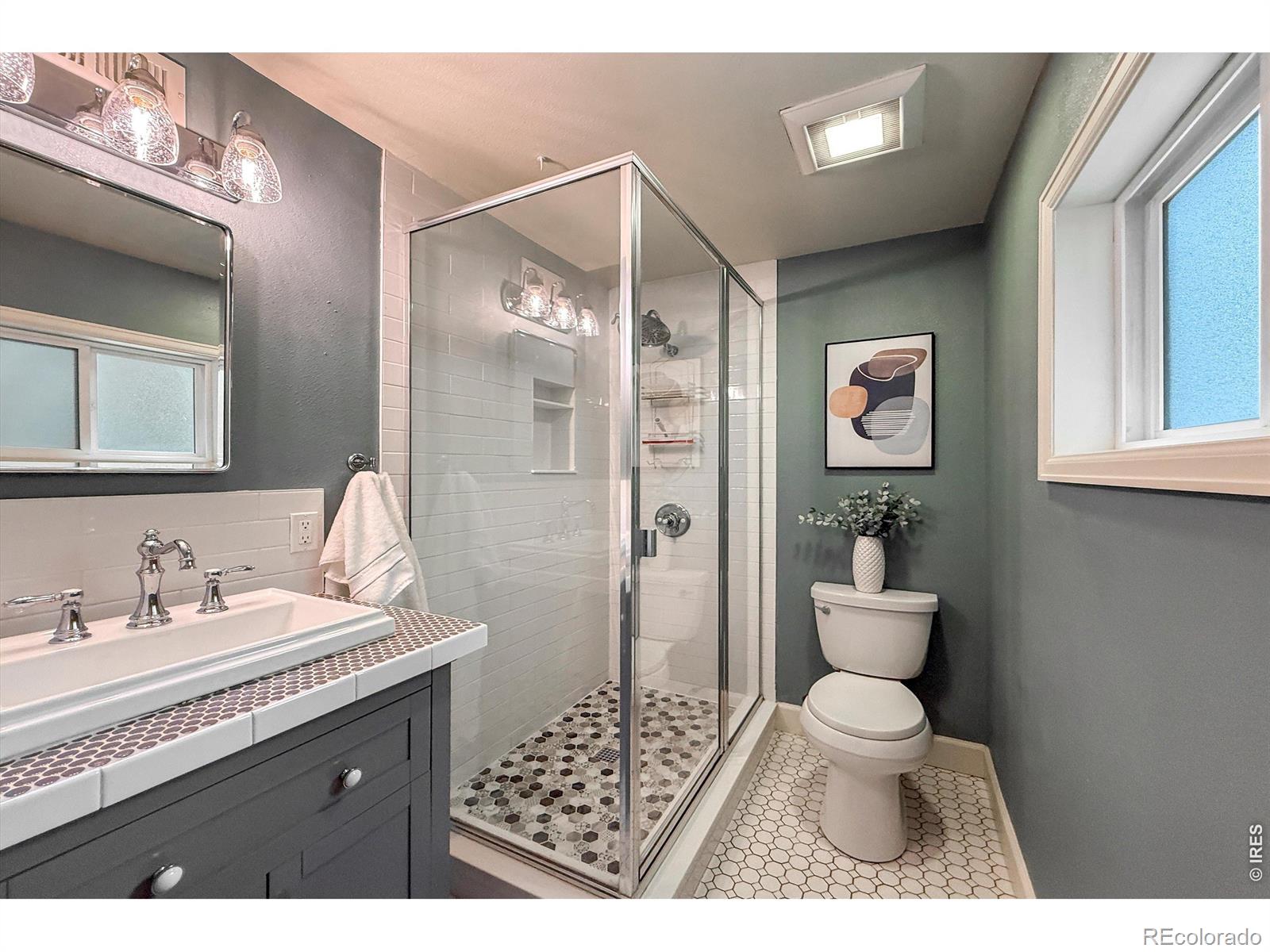 MLS Image #14 for 837  gay street,longmont, Colorado
