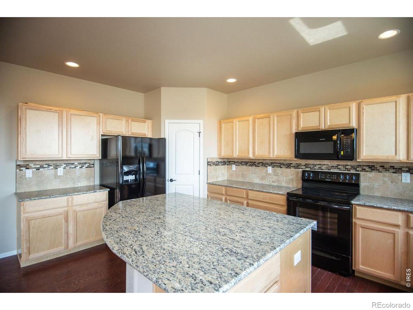 MLS Image #7 for 1649  country sun court,windsor, Colorado