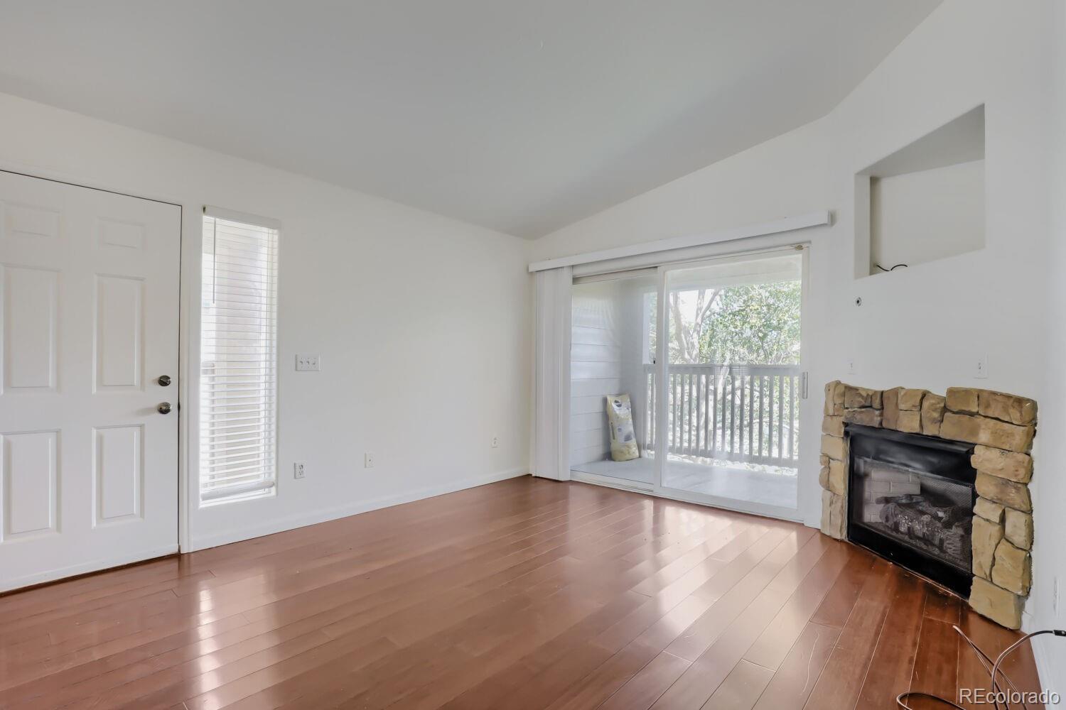 MLS Image #3 for 9991 e idaho circle,aurora, Colorado