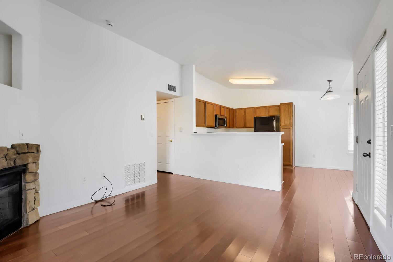 MLS Image #4 for 9991 e idaho circle,aurora, Colorado