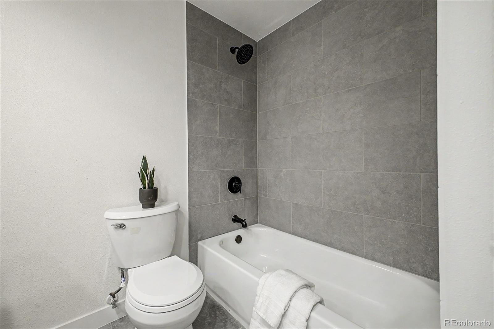 MLS Image #13 for 8346 e girard avenue,denver, Colorado
