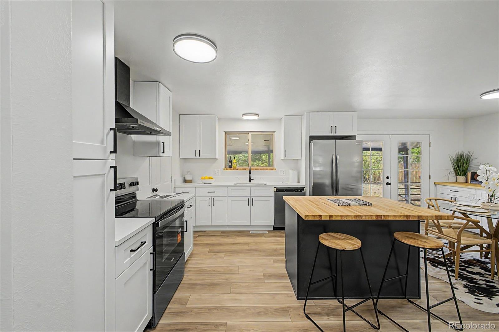 MLS Image #4 for 8346 e girard avenue,denver, Colorado