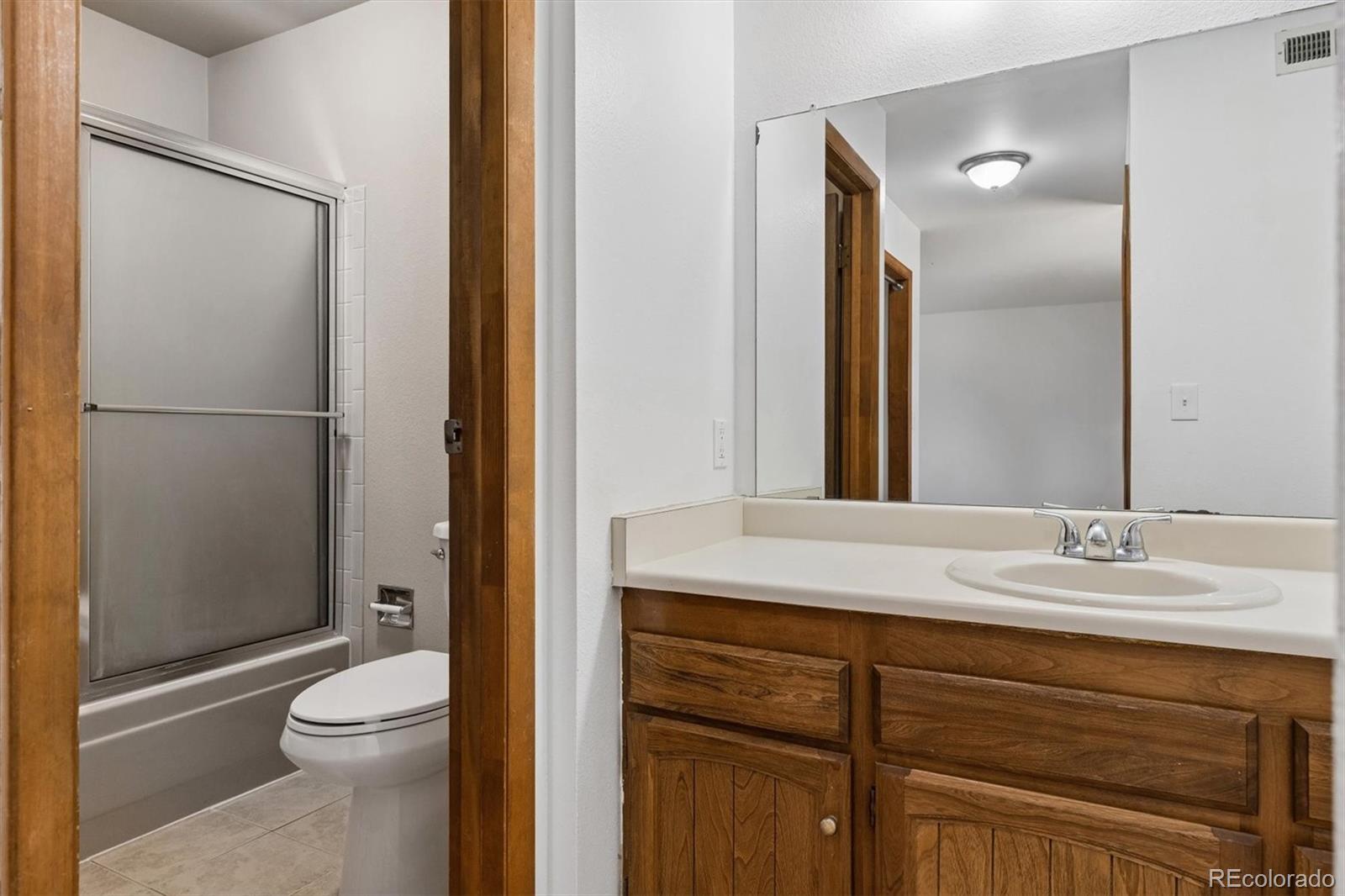 MLS Image #15 for 14214 e 1st drive,aurora, Colorado