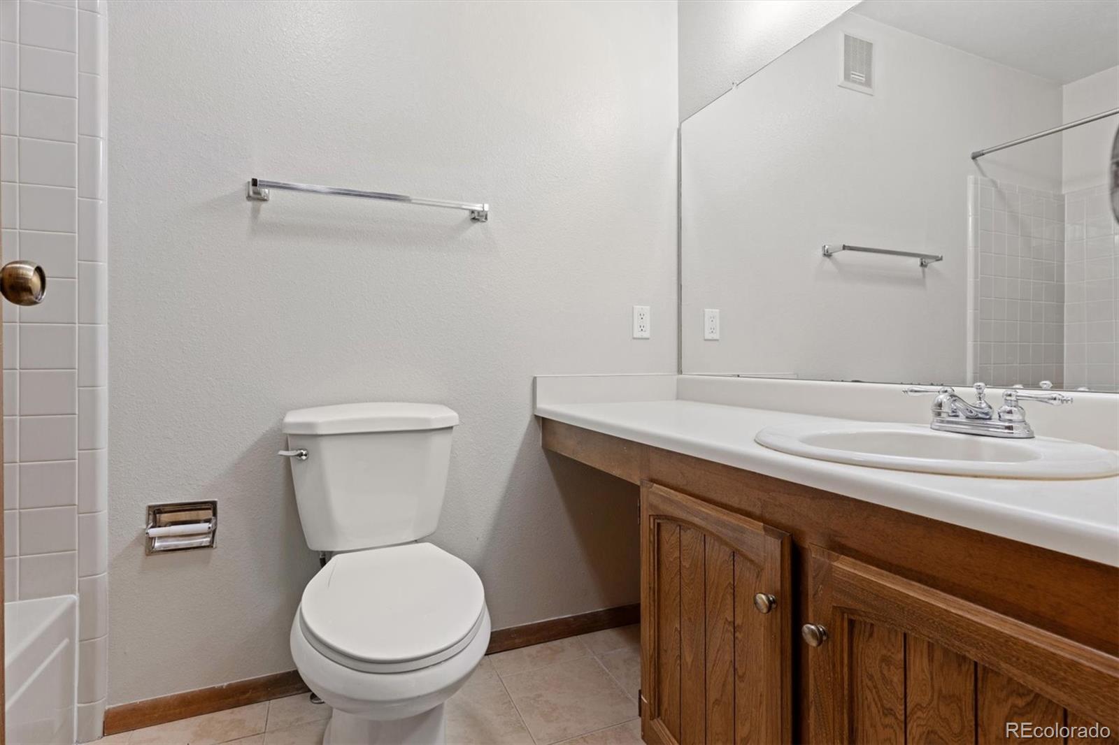 MLS Image #18 for 14214 e 1st drive,aurora, Colorado