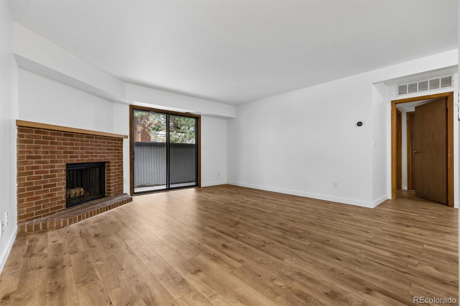 MLS Image #5 for 14214 e 1st drive,aurora, Colorado
