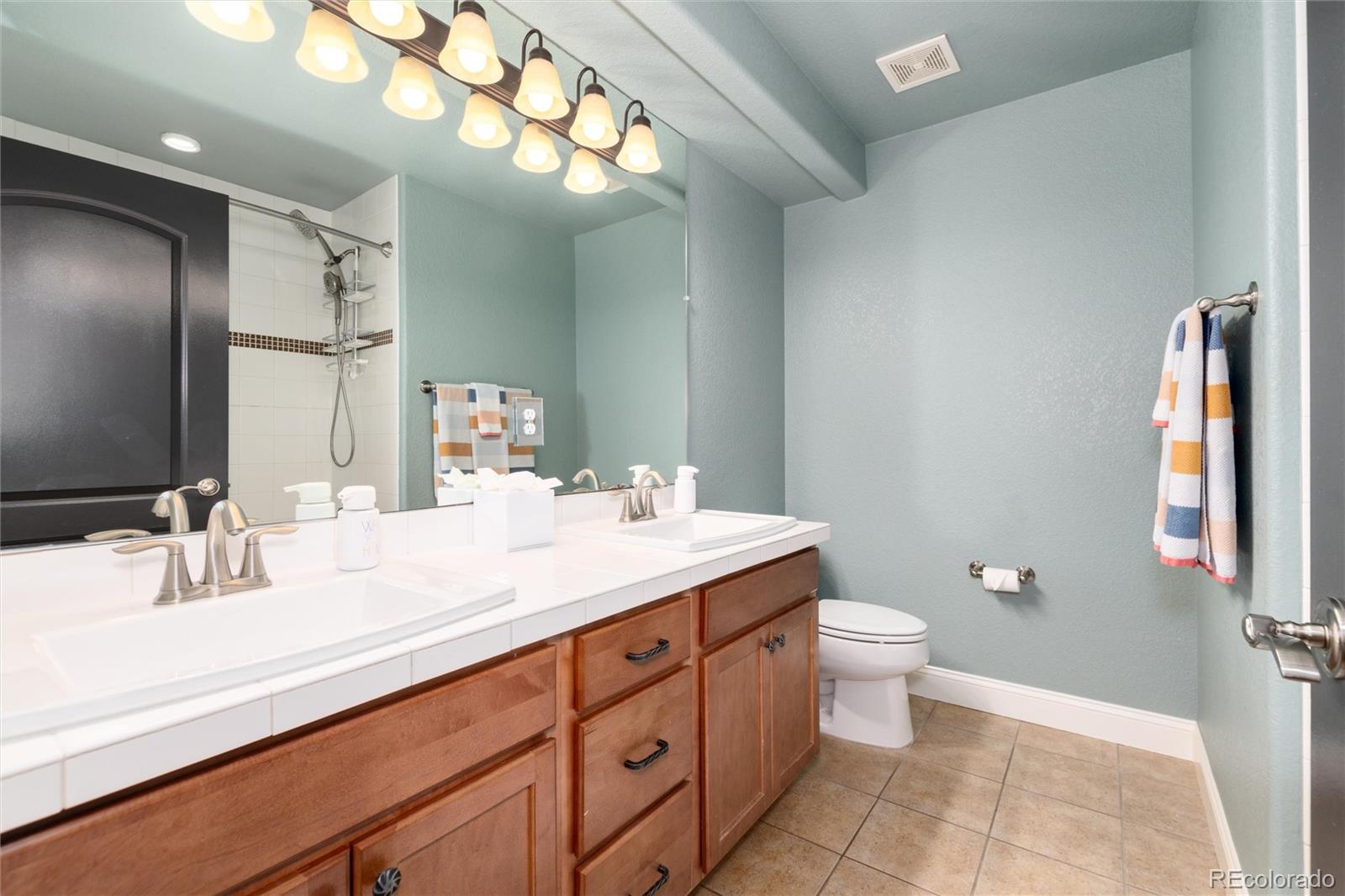 MLS Image #34 for 7750 s blackstone parkway,aurora, Colorado