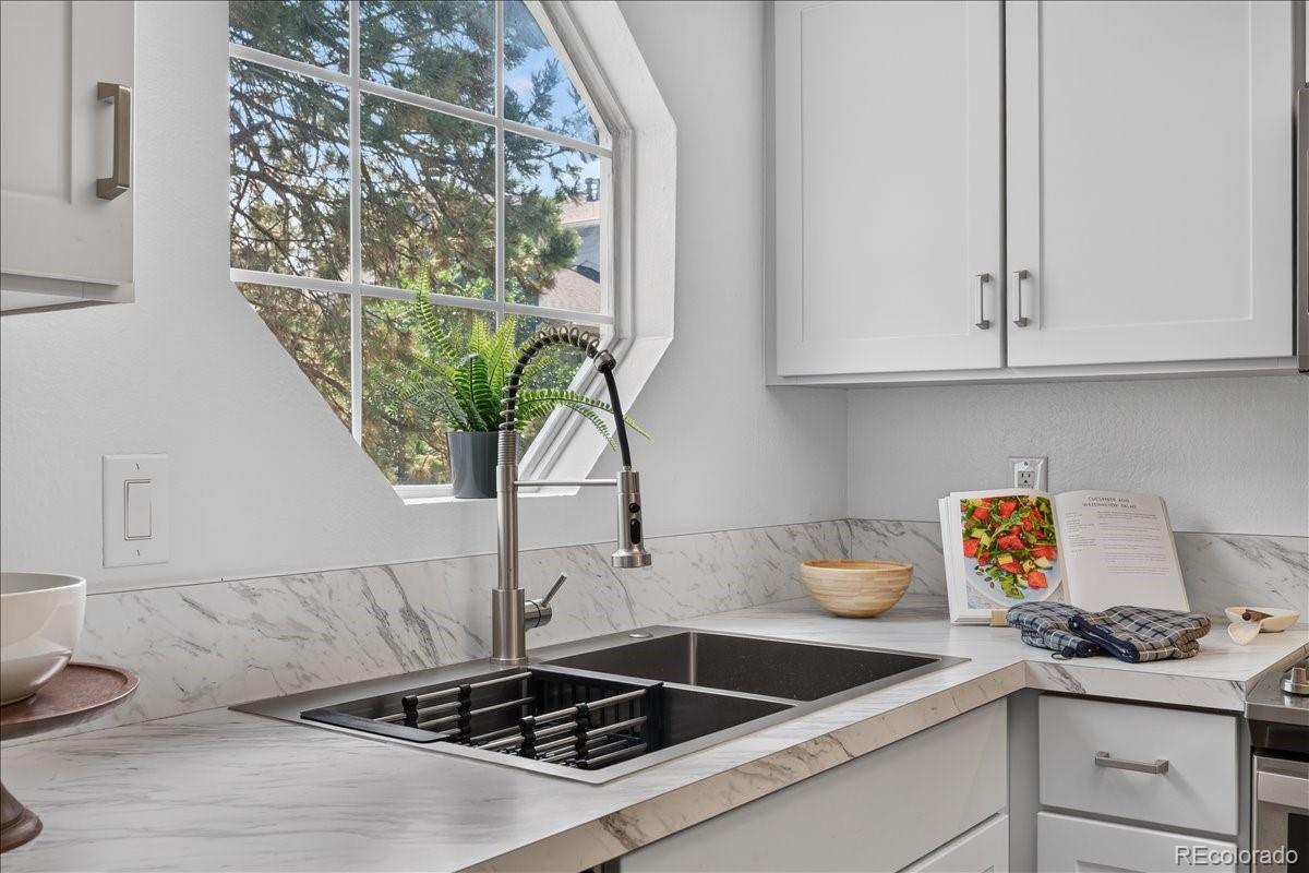 MLS Image #13 for 12655 e pacific circle,aurora, Colorado