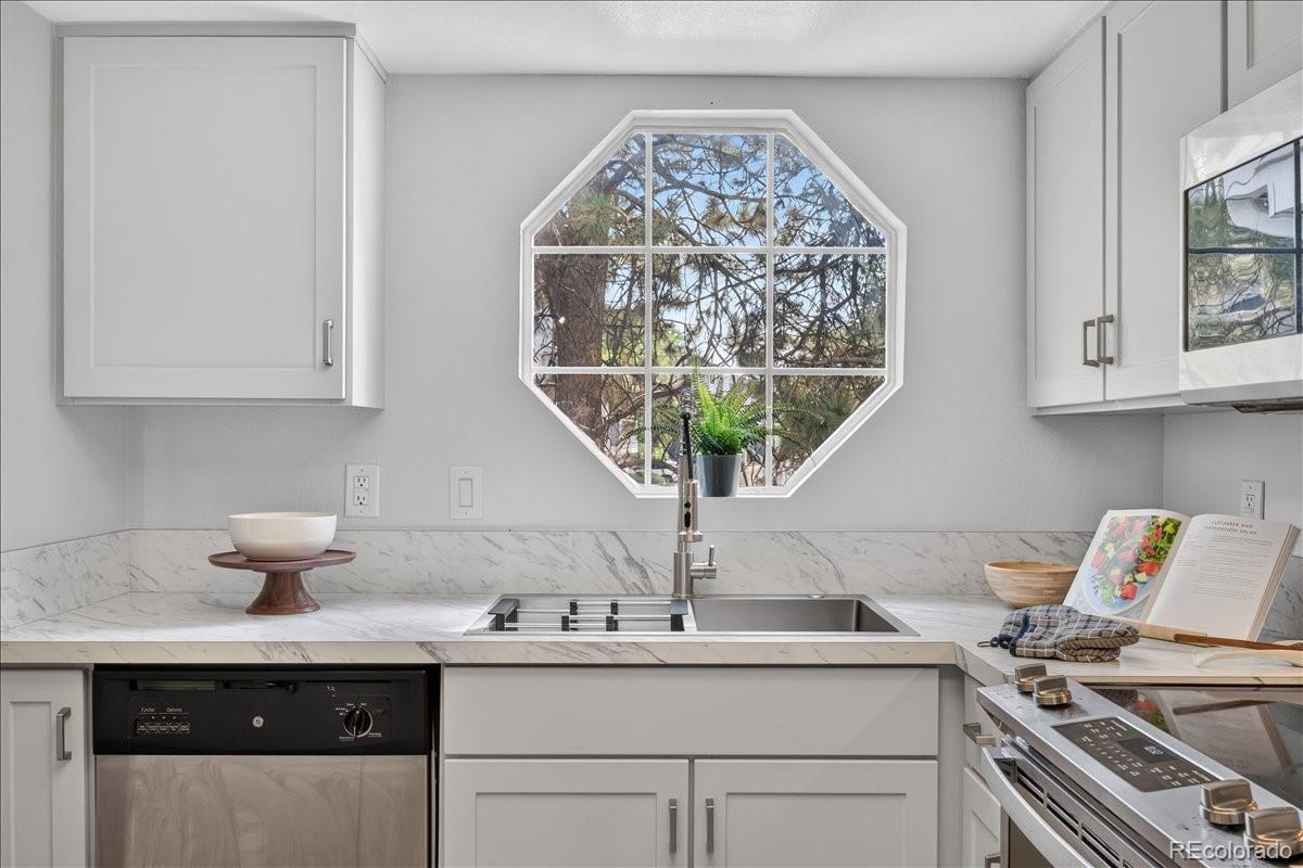 MLS Image #16 for 12655 e pacific circle,aurora, Colorado
