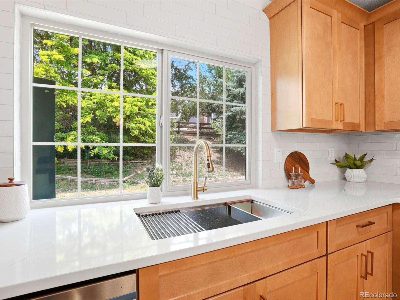 MLS Image #5 for 10627 w chautauga mountain,littleton, Colorado