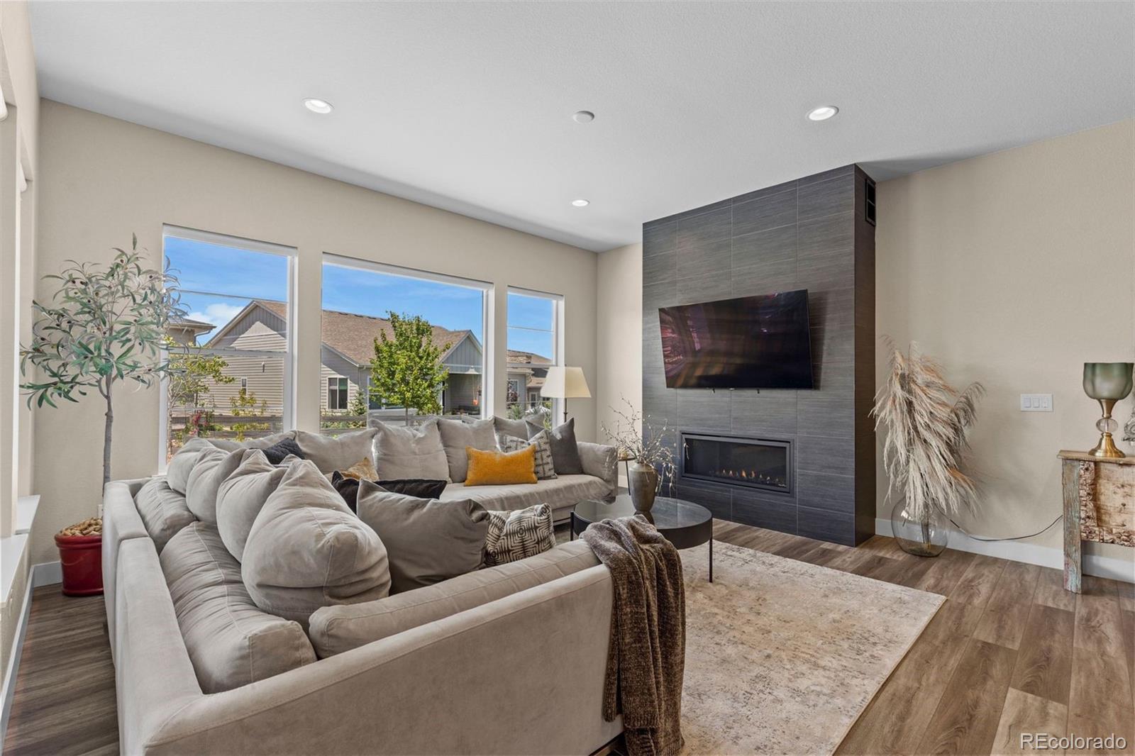 MLS Image #3 for 2105  bellcove drive,castle rock, Colorado
