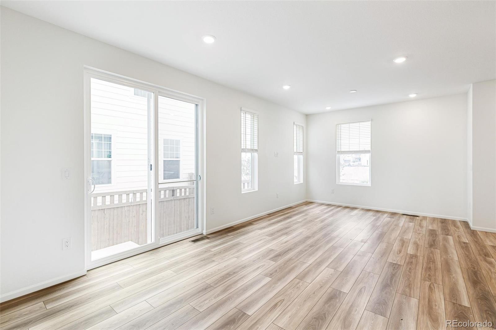 MLS Image #2 for 5736 n jebel street,aurora, Colorado